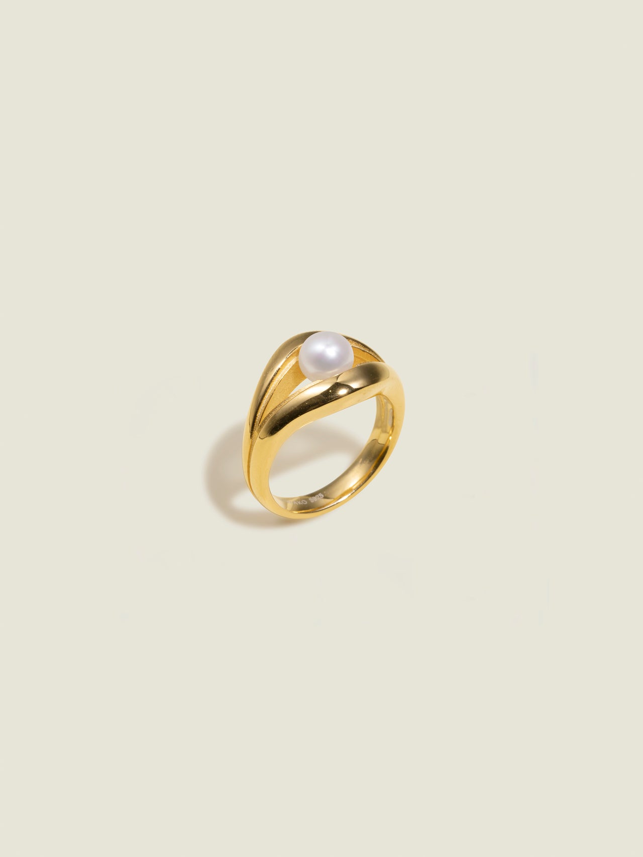 Eye of Horus Pearl Ring