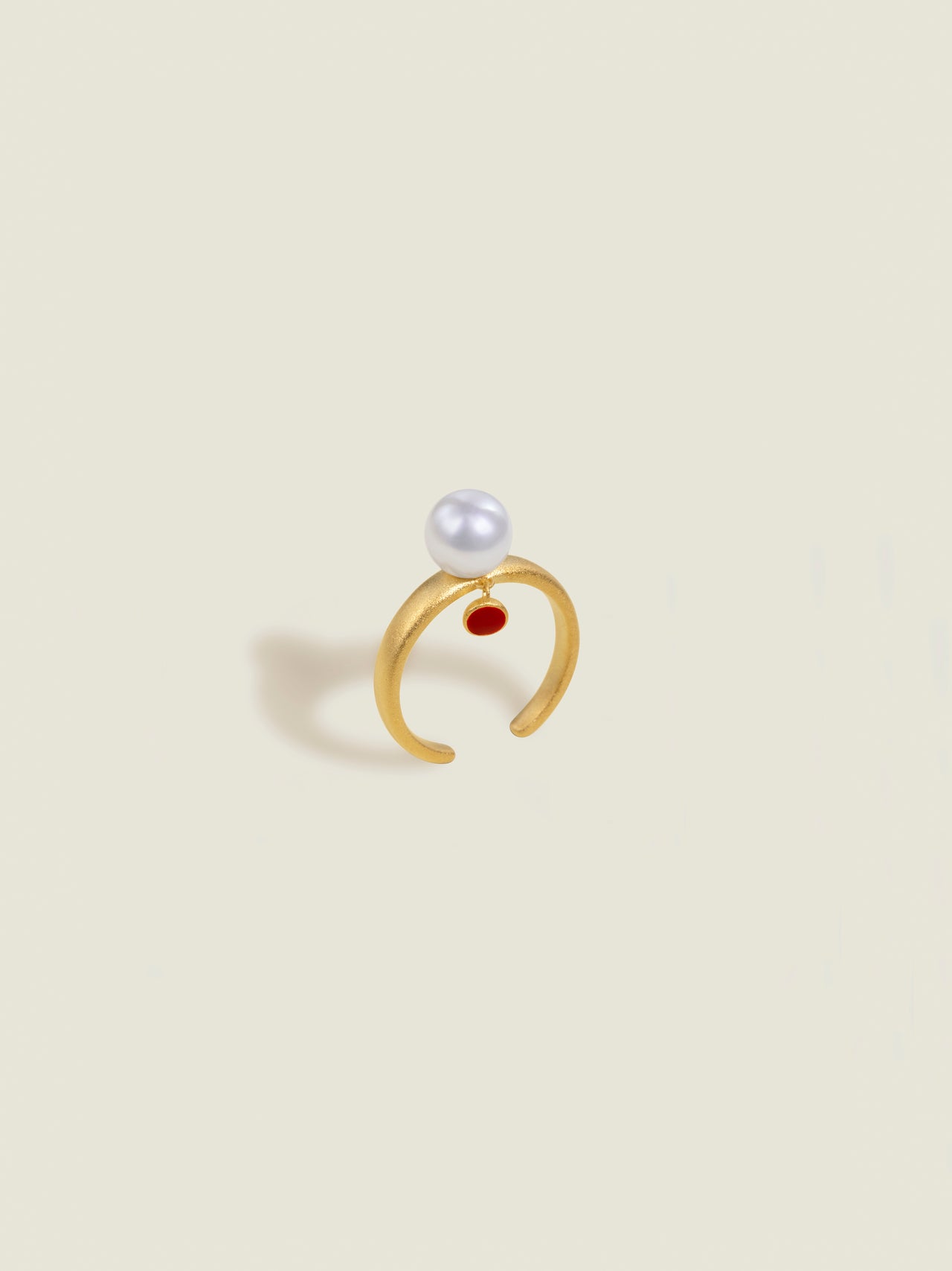 Solitaire Pearl Enamel Ring