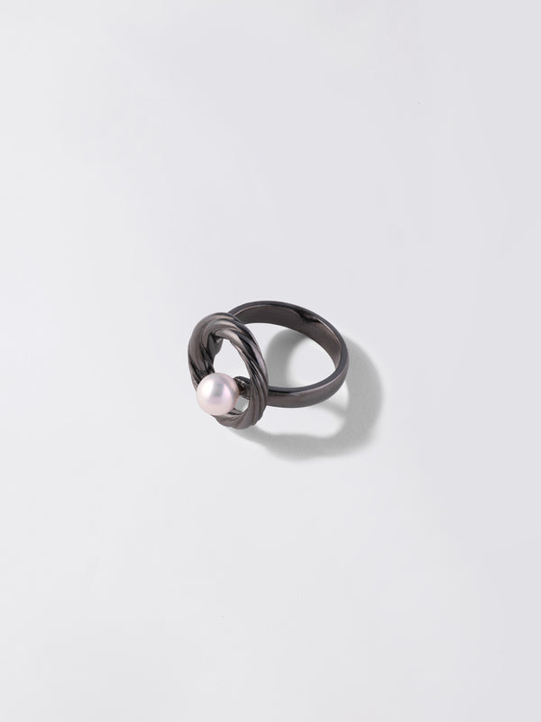 「WAVE」Blackened Silver Floating Pearl Ring
