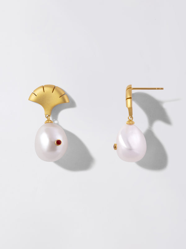 「CLASSIC」Ginkgo Pearl Earrings